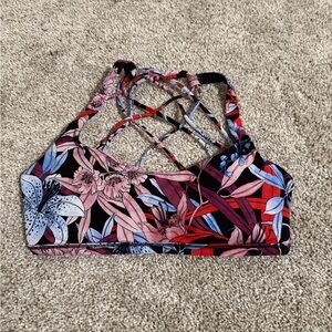 Lululemon sports bra